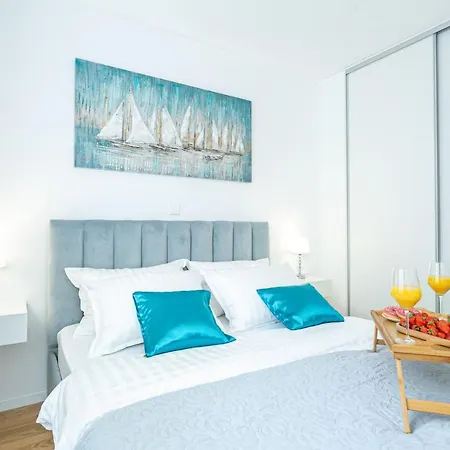 Palm Apartment *
